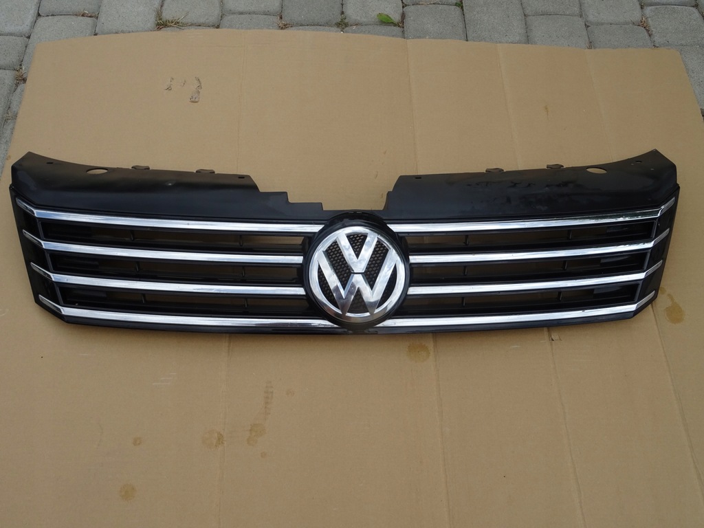 фото №1, Vw passat b7 решётка радиатора logo оригинал