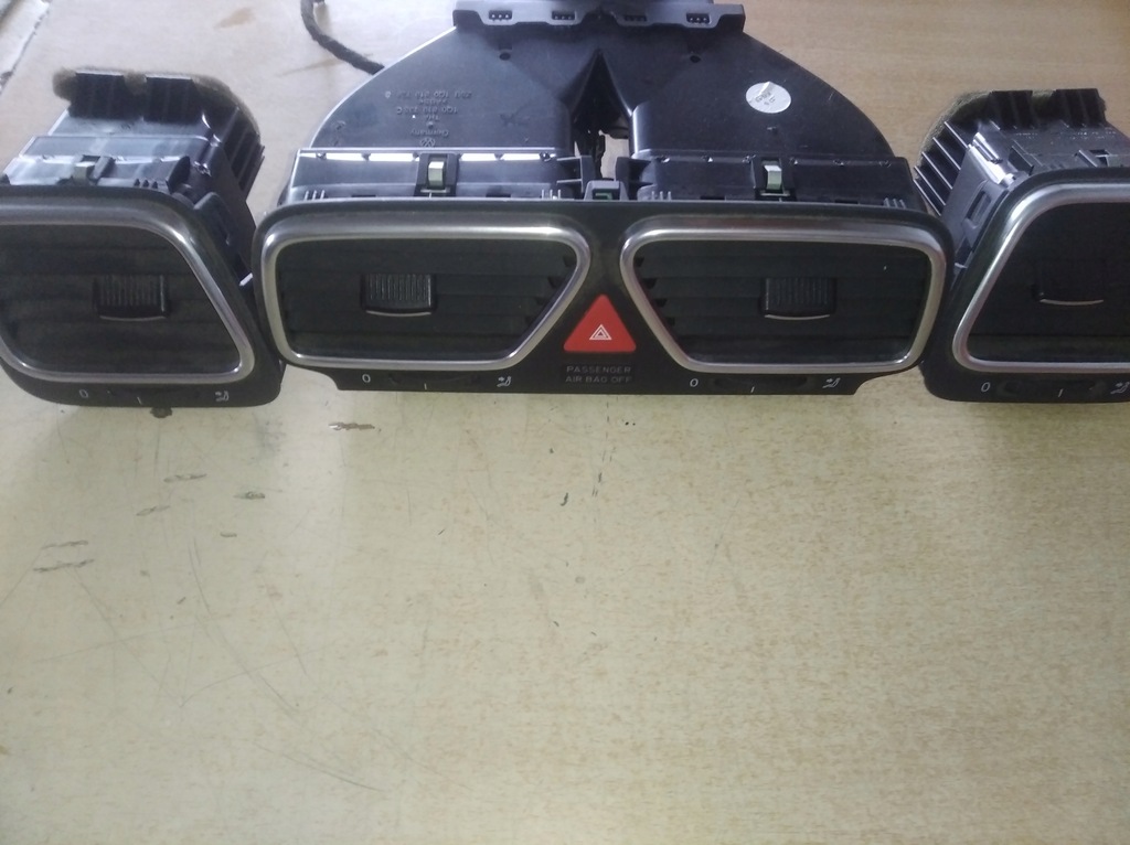 фото №1, Vw eos scirocco решётки обдув