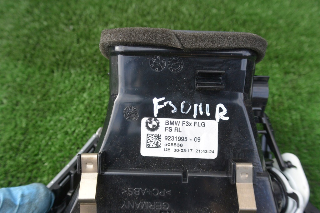 фото №8, Решётка обдув панели комплект консоли панели bmw f30 f31 f32