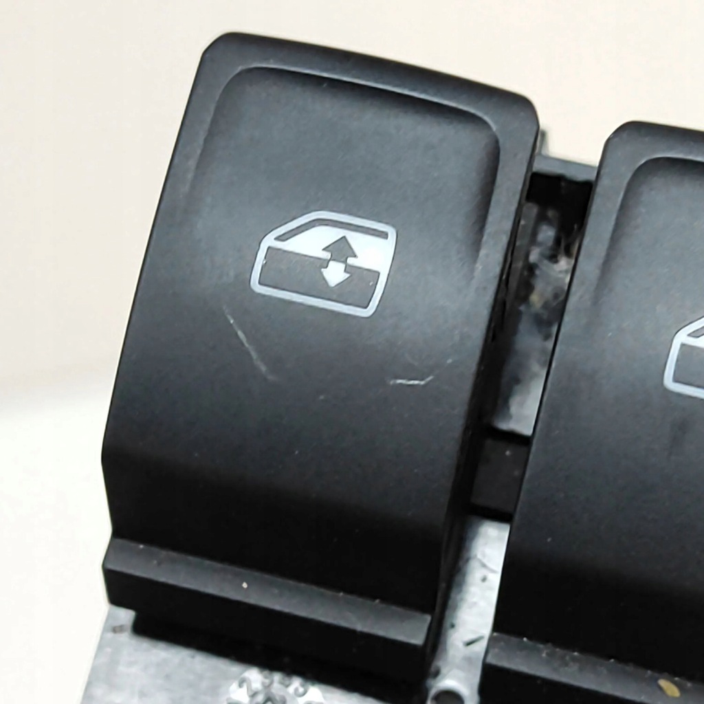 фото №7, Skoda scala 2021 перед сторона права кнопки вікон