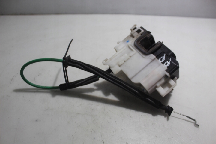 фото №3, Замок правый перед дверь alfa romeo 159