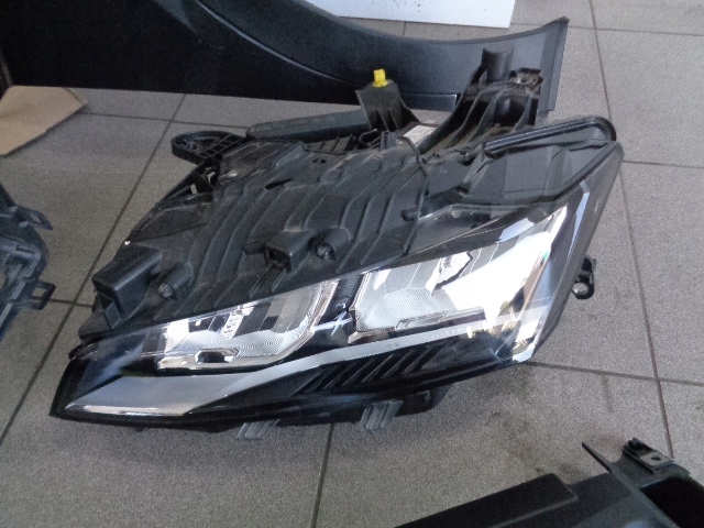 фото №8, Капот бампер крыло лампа peugeot 408 p54 1.2 thp puretech kkj 2022 rok