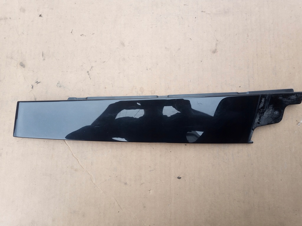 фото №1, Накладка стойка правый перед audi q3 8u0837902a