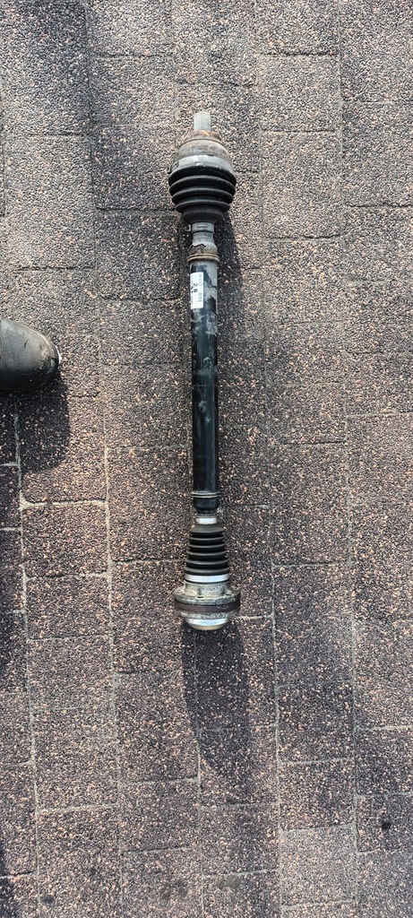 фото №1, Приводной вал правая перед vw passat b7 cc 3aa407272