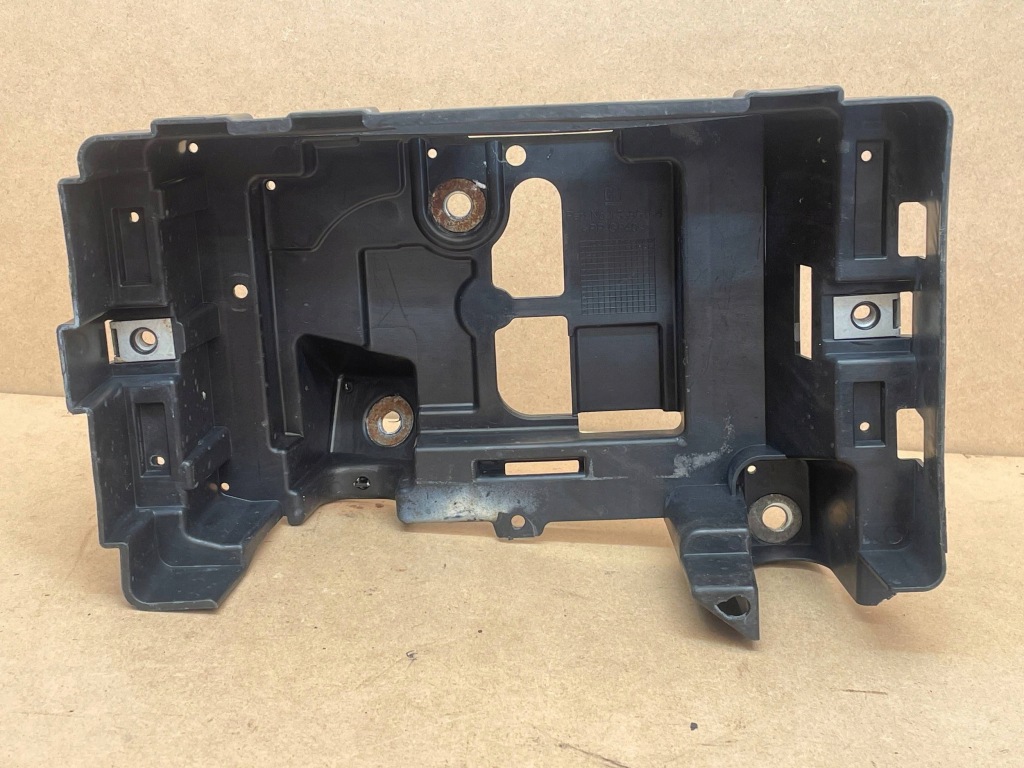 Основание полка корпус аккумулятор opel meriva b рестайлинг  13396154 Киев