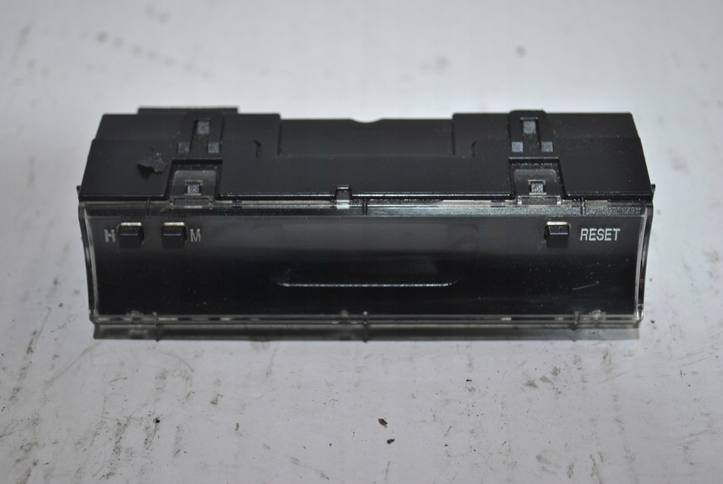 фото №1, Часы subaru forester ii 0246001