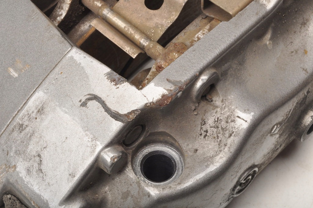 фото №7, Aston martin vanquish i 6.0 vantage суппорт тормозной задняя