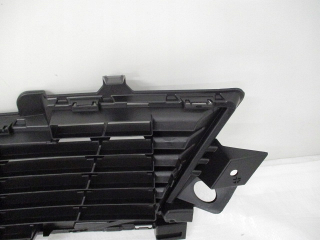 фото №13, Peugeot 2008 ii решётка бампера средняя решётка радиатора