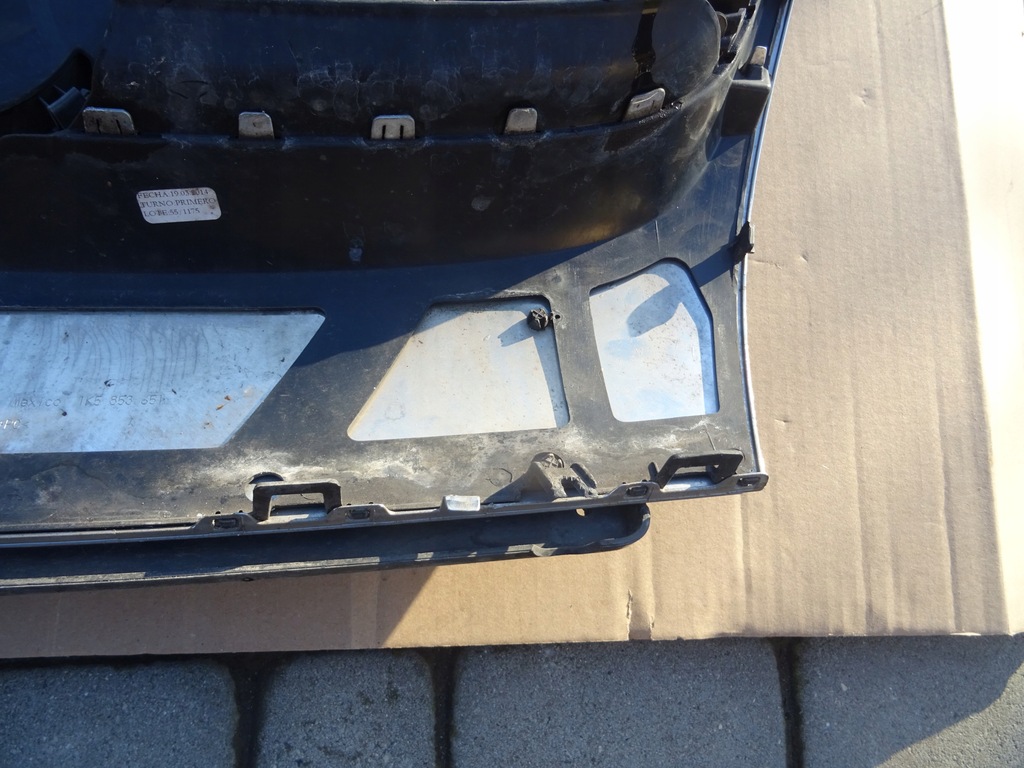 фото №8, Vw jetta 1k5 golf v kombi решётка радиатора logo кронштейн номерного знака