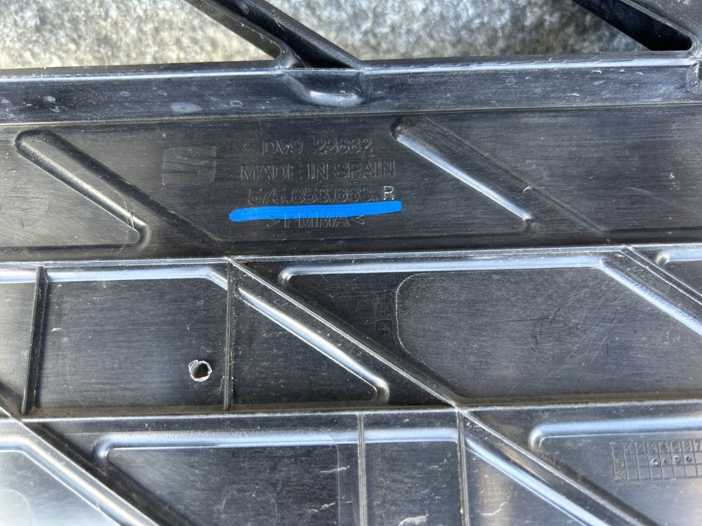 фото №7, Решётка бампера средняя seat ateca lift 575853668r poznań