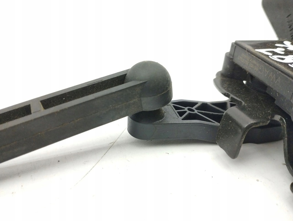 фото №7, Cupra formentor 2023 левая сторона датчик выравнивание света osi задний