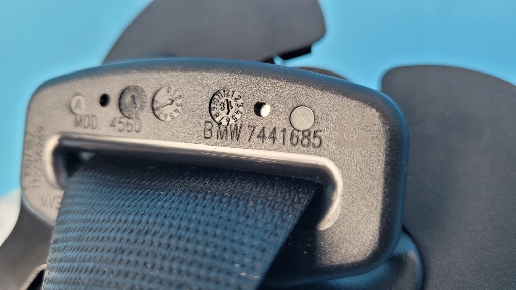 Bmw f39 ремінь безпеки задній середній 7441685 Київ