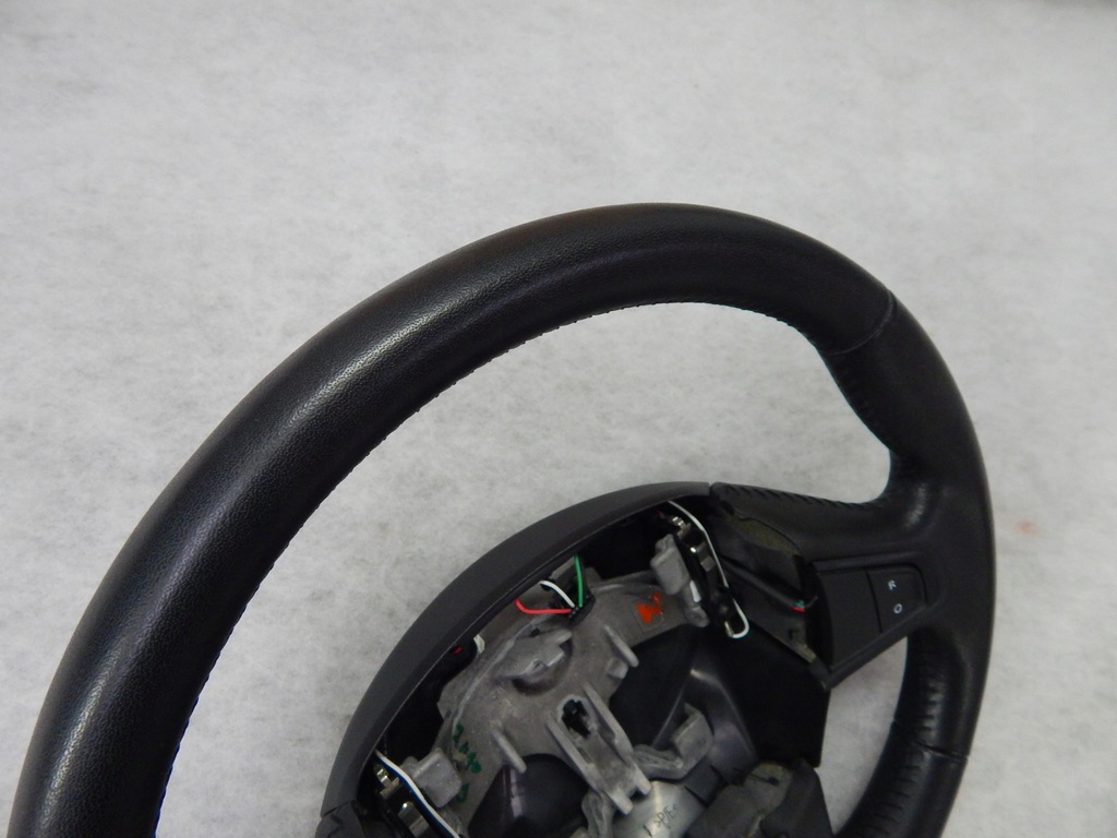 фото №8, Renault megane iii - воздуховод кожа хром bdb