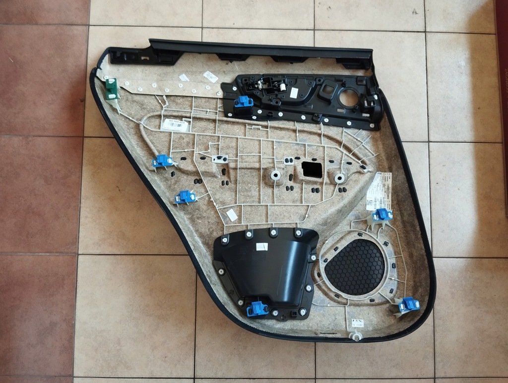 фото №6, Volvo xc60 ii оббивка обшивка двері права задня 30747842