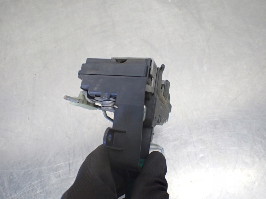 фото №6, Замок левый перед дверь opel zafira b 1.9