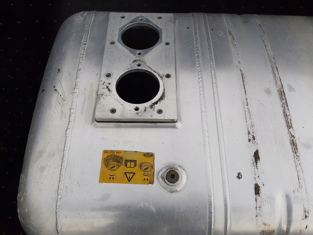 фото №9, Mercedes бак пального 390l + гідравліка 130l