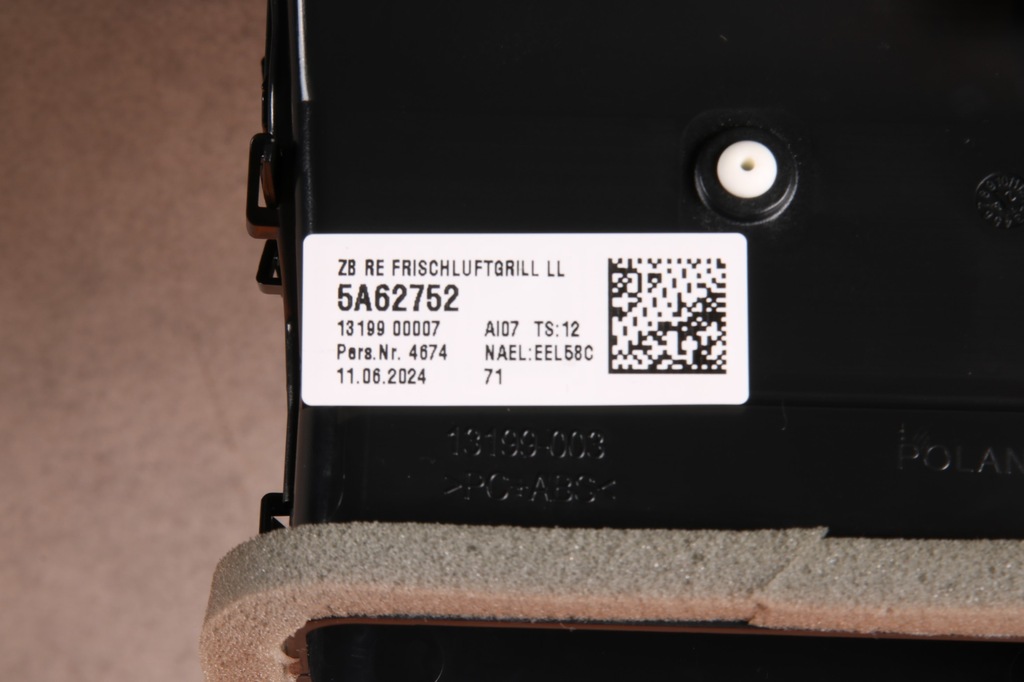 фото №13, Bmw 5' g60 g61 молдинг декоративная dekor консоли dark graphite europa 9640032