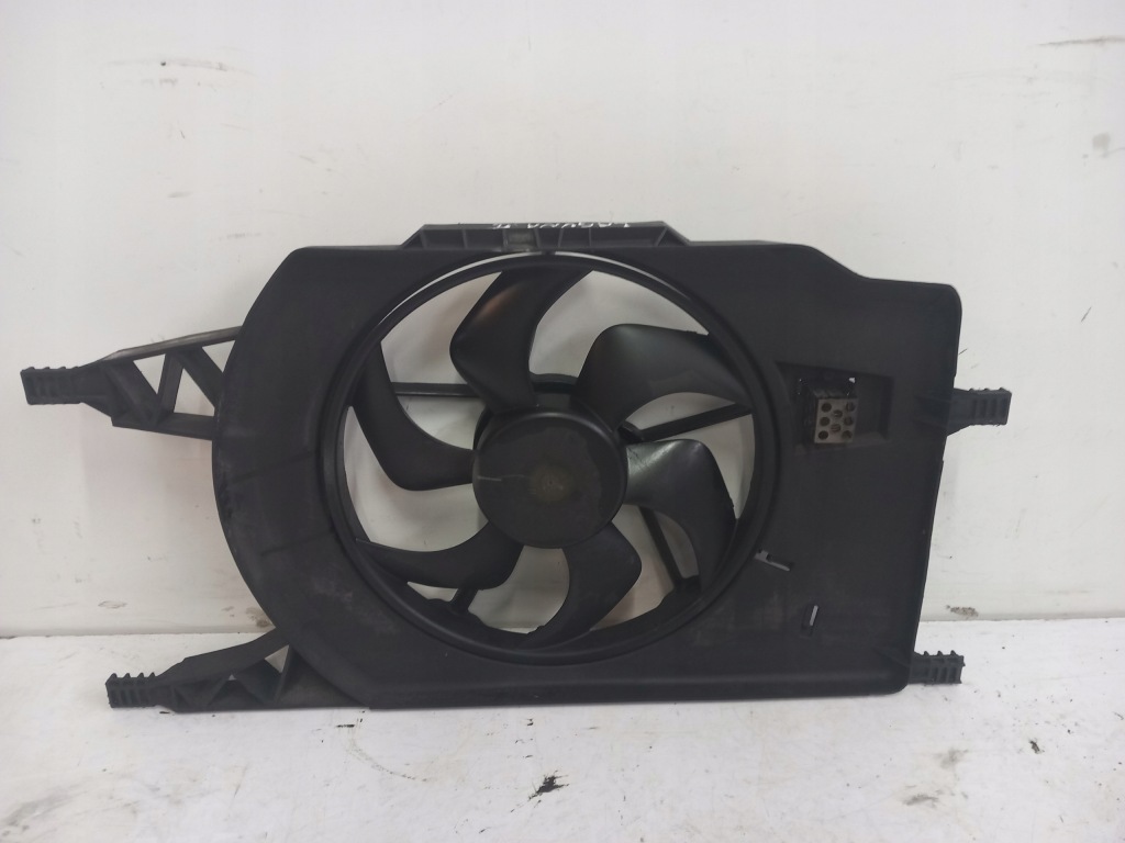 Купить Laguna 1.9 dci вентилятор радиатора 8200025635