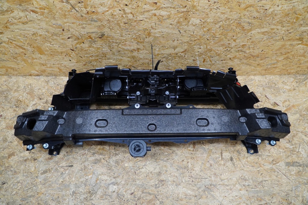 Ремінь передній підсилювач балка бампера абсорбер lexus lbx новий 0km 24r Зі Шроту