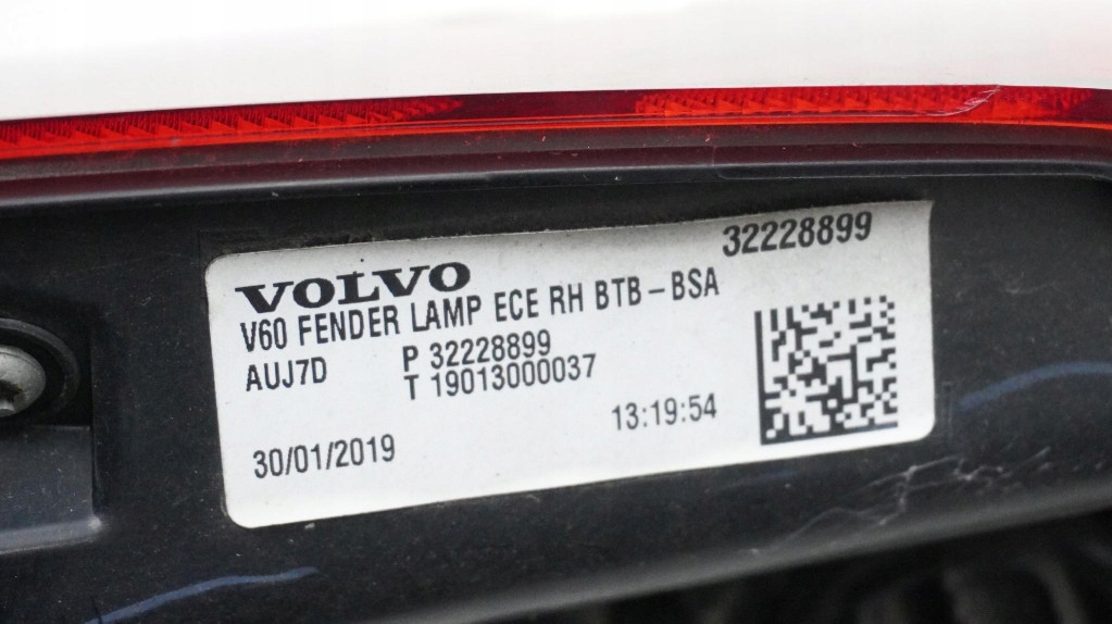 фото №6, Лампа правий задня права volvo v60 ii 32228899