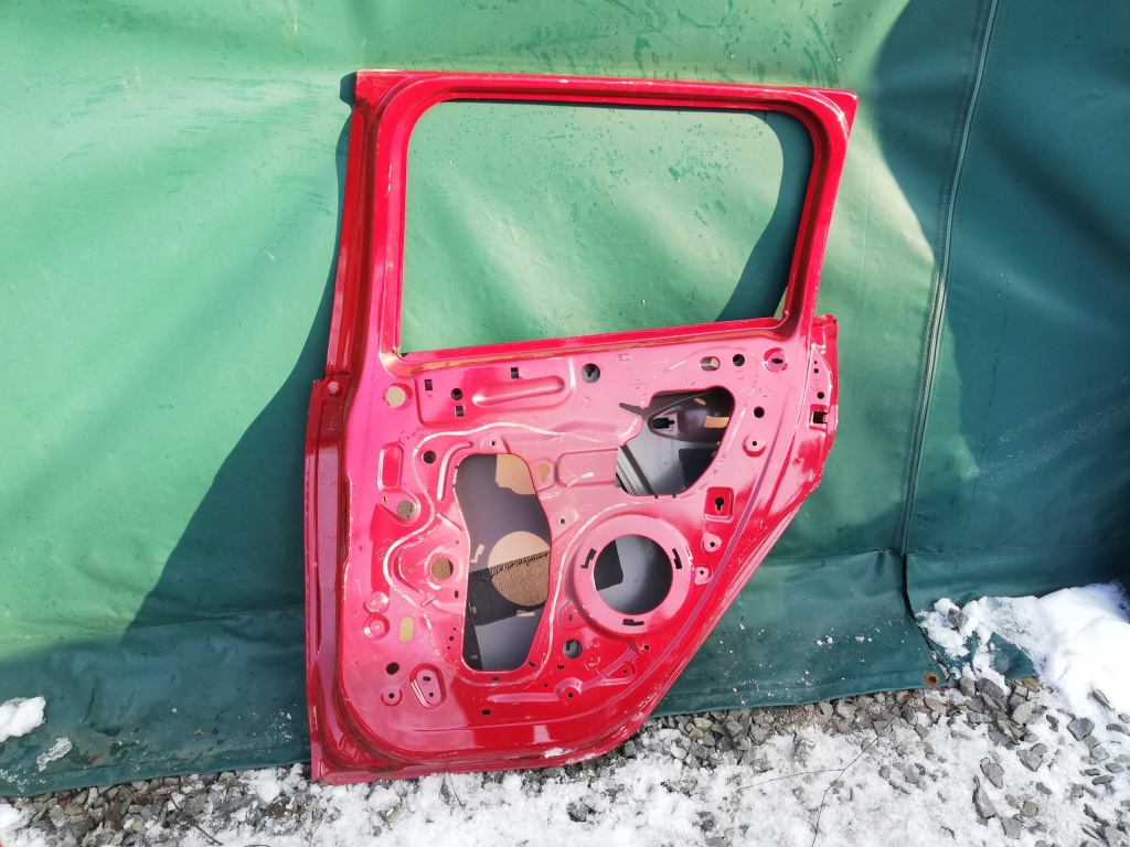 фото №2, Дверь задняя peugeot 208