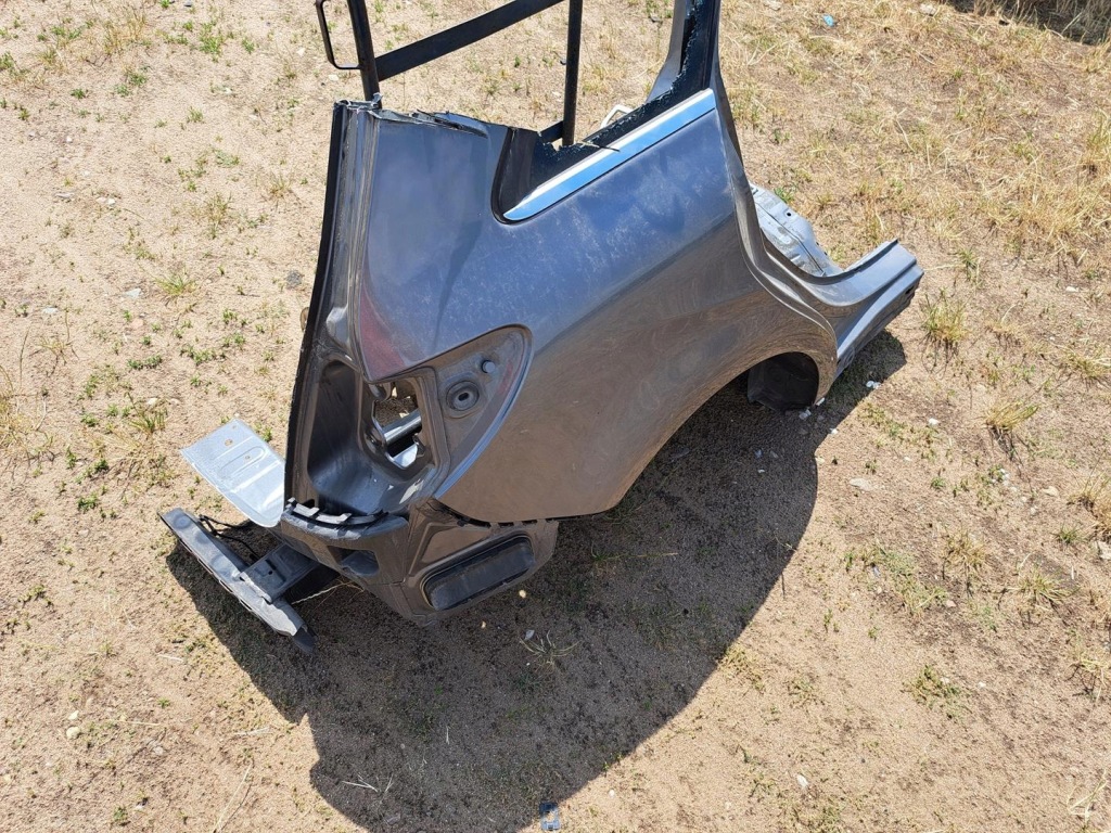 фото №3, Mercedes w246 чверть чверть права задня задня