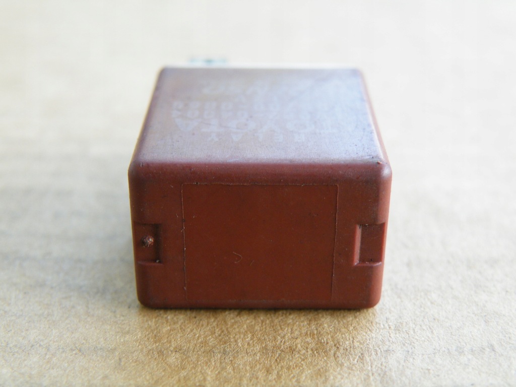 фото №5, Toyota corolla verso yaris auris реле красный 90987-04004