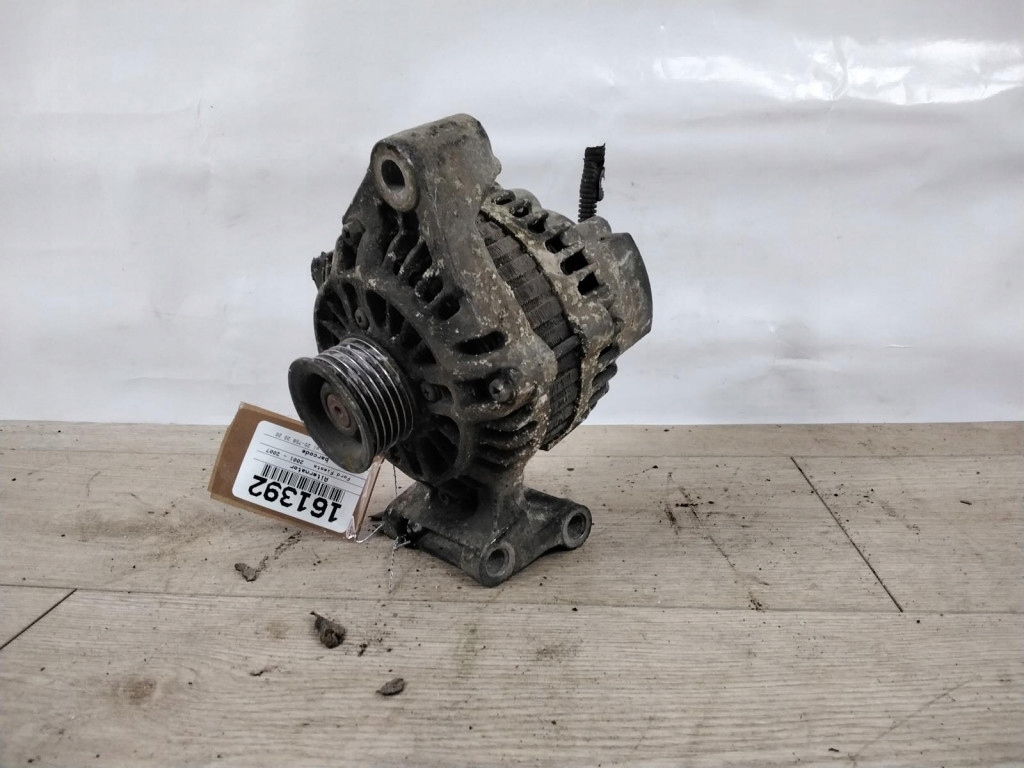 Купить Ford fiesta 1.4 генератор 2s6t-10300-cb ---
