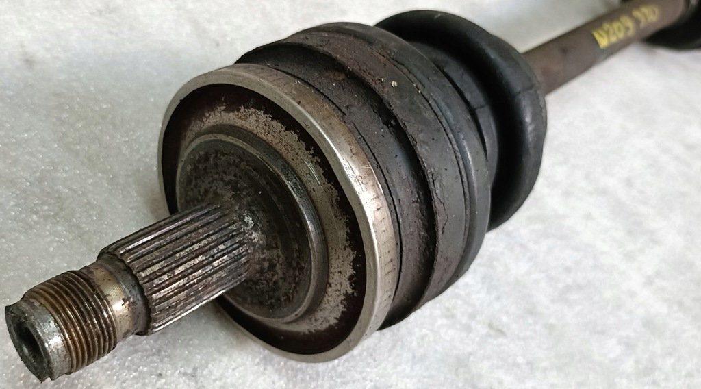 фото №4, Clk w209 320 приводной вал półośka