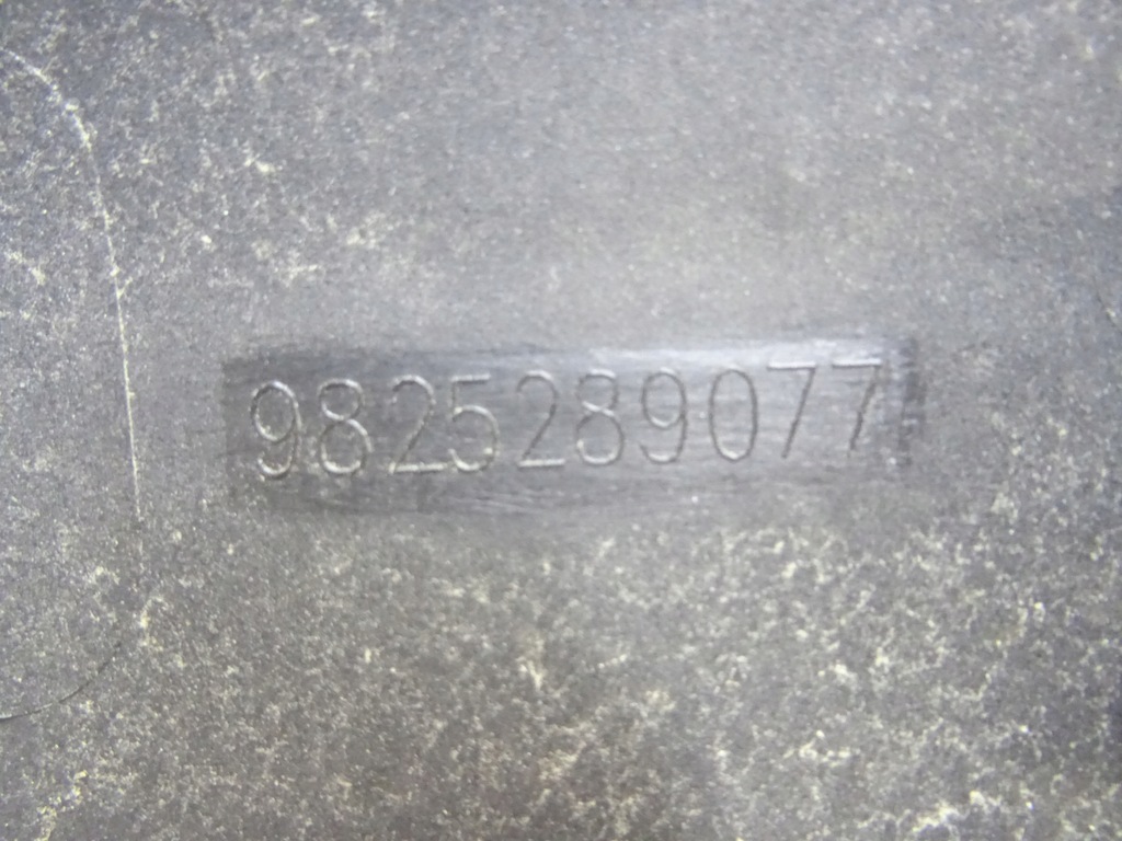 фото №11, Молдинг крила 3008 ii правий задня 9825289077