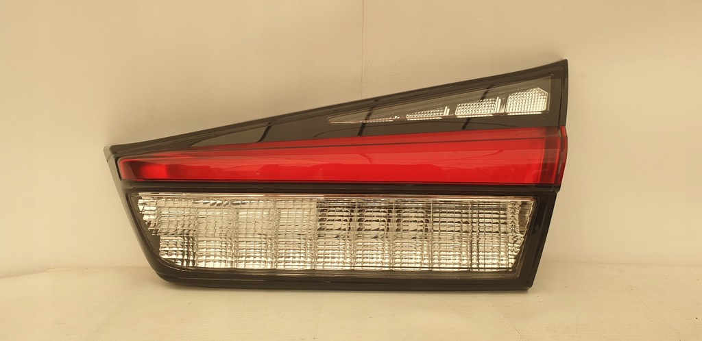 фото №1, Mitsubishi asx лампа задняя правая w крышка led