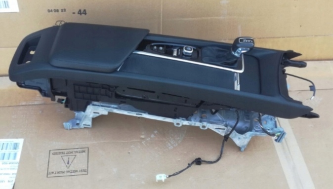 фото №16, Volvo xc60 ii сидіння вентильовані заднє сидіння обшивки тунель комплект ідеальний стан