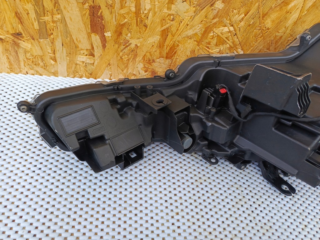 фото №10, Лампа перед левая toyota corolla e21 full led 81110-02s70 2019-