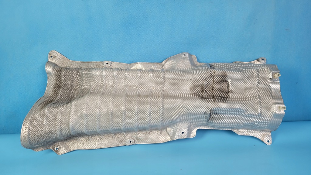 фото №8, Bmw 3’ g21 2.0d 19r защита изоляция тепловая бака топлива 7428153