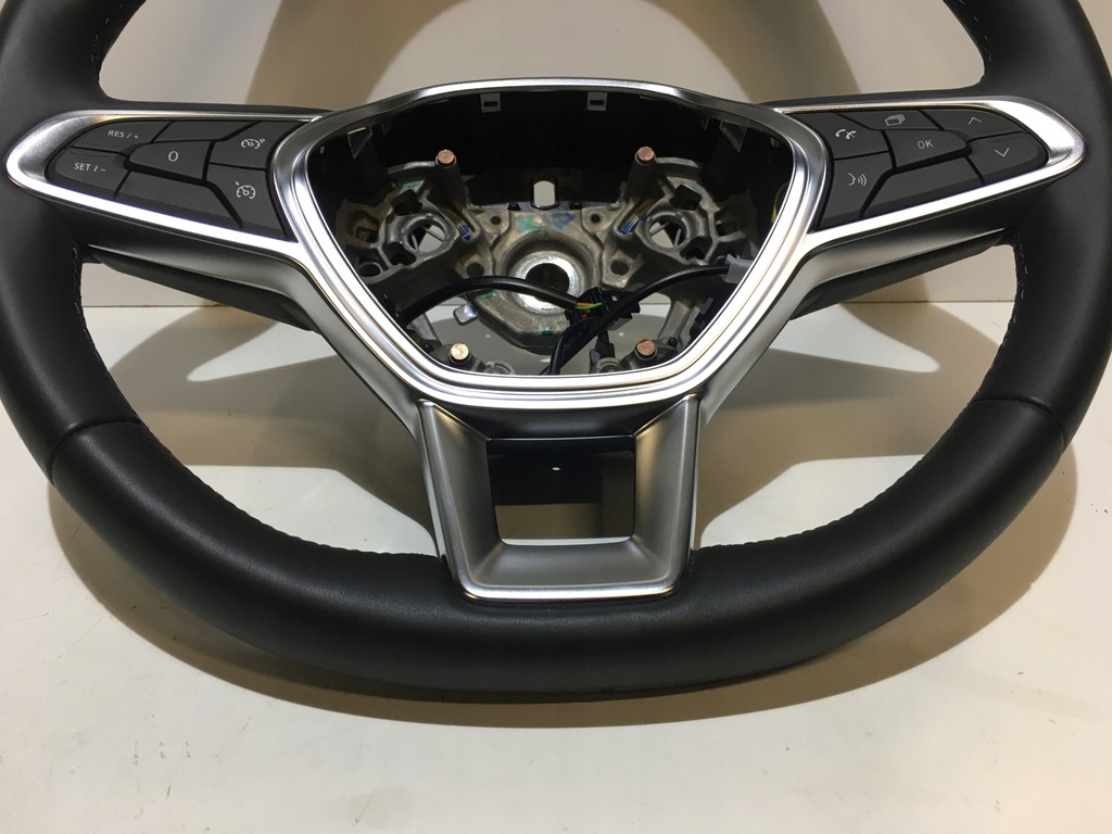 фото №10, Renault captur ii воздуховод кожаный 484000642r