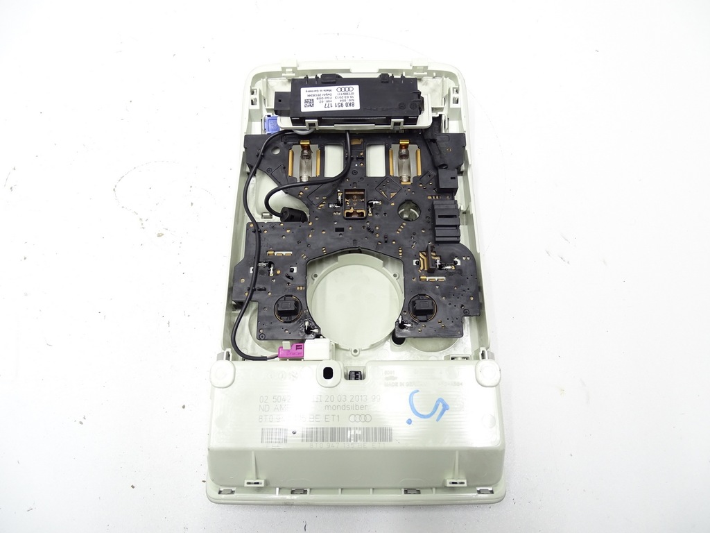 фото №9, Лампа освітлення кабіни 8t0947135be audi a4 b8 a5 8t