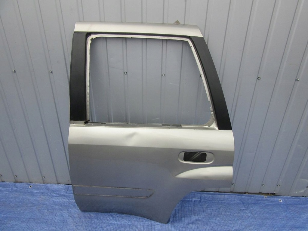 фото №1, Chevrolet trailblazer 2002 дверь левая задняя
