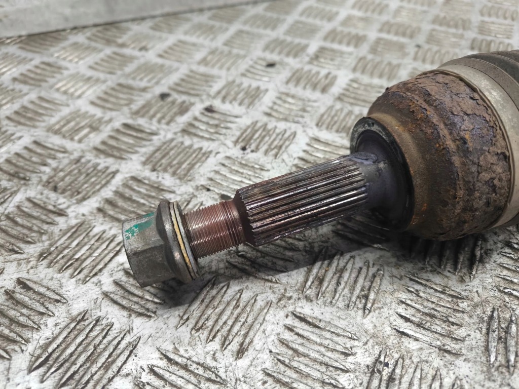 Tesla model s 2014 ліва сторона привідні вали привідні Недорого