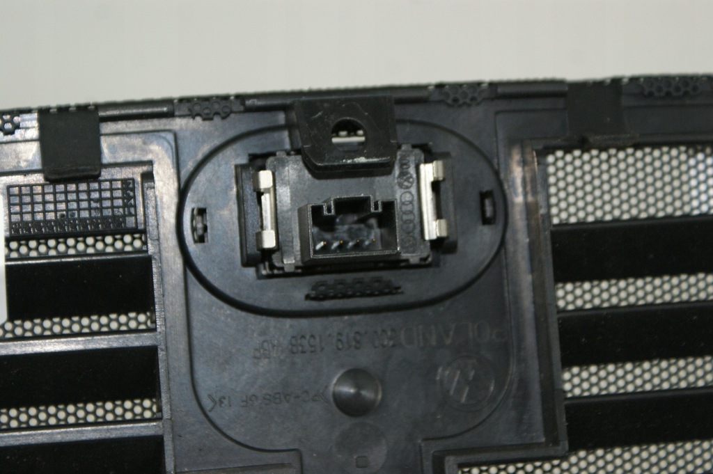 фото №15, Решітка верхній консолі góra volkswagen passat b7 3c0819153b