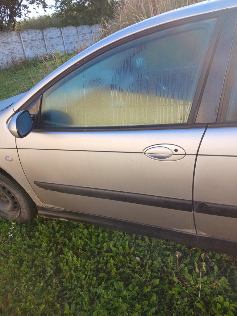 фото №1, Дверь левый перед citroen c5 i серебристый eycc