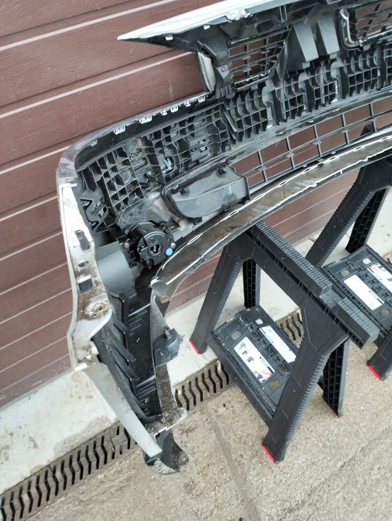 Бампер перед передний renault laguna ii цвет ted69 2005-2007 kombi в Украине