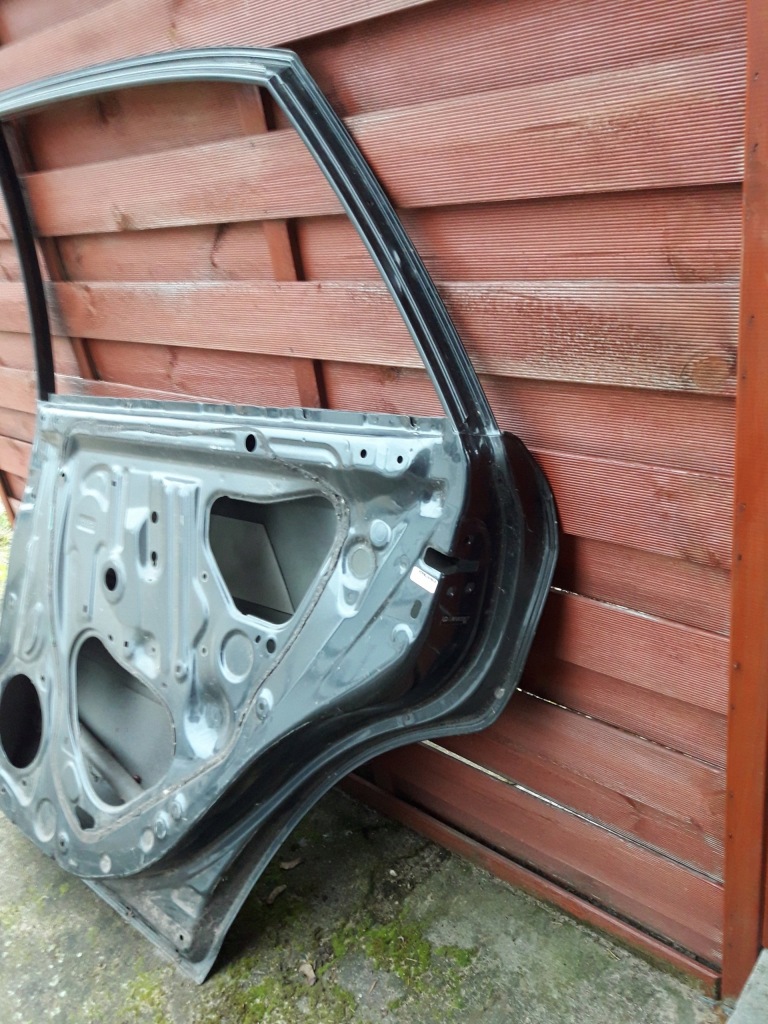 Дверь lexus rx 03-08 hybrid правое  задняя задняя Недорого