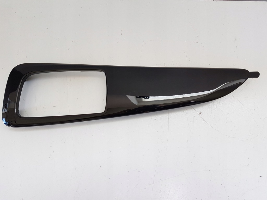 фото №1, Молдинг обшивка дверь lt mitsubishi eclipse cross