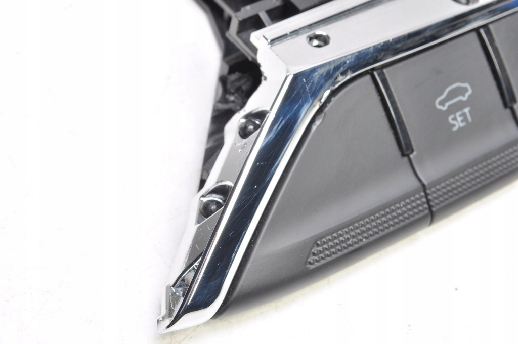 фото №11, Skoda octavia iv панель переключателей 5e3925200f