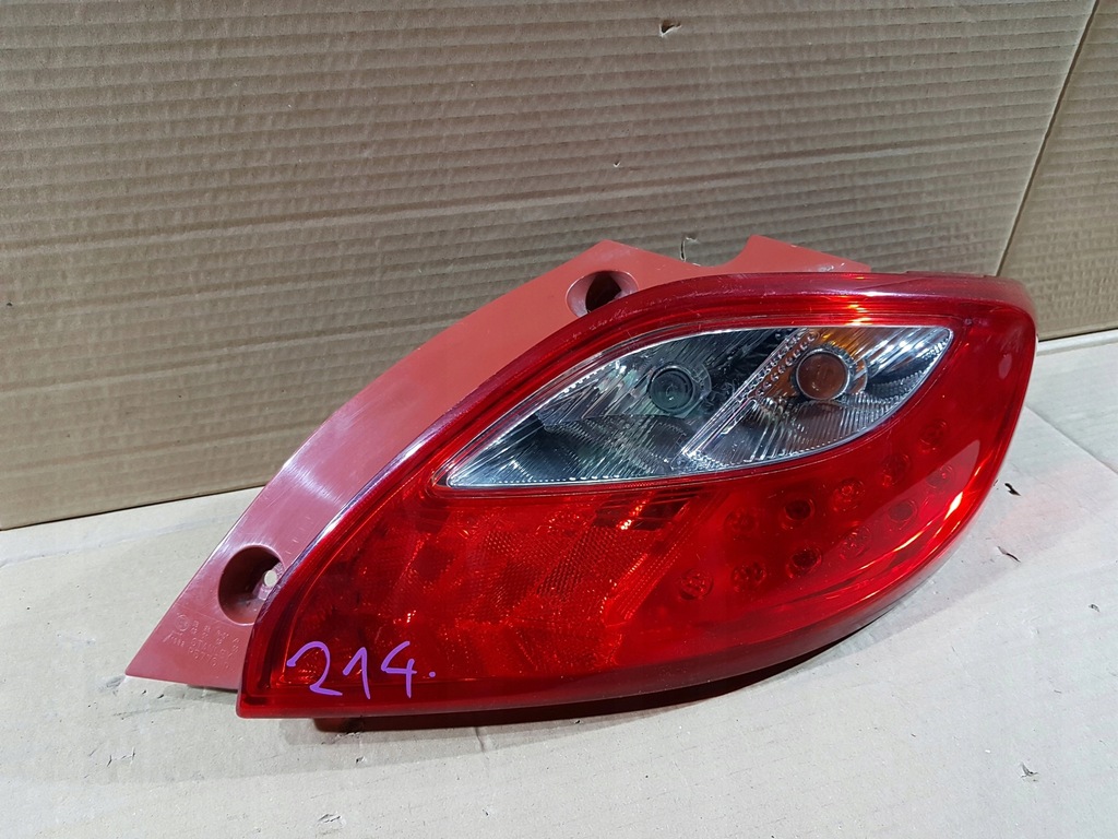 фото №10, Mazda 2 ii 08- лампа правая левая задняя задняя