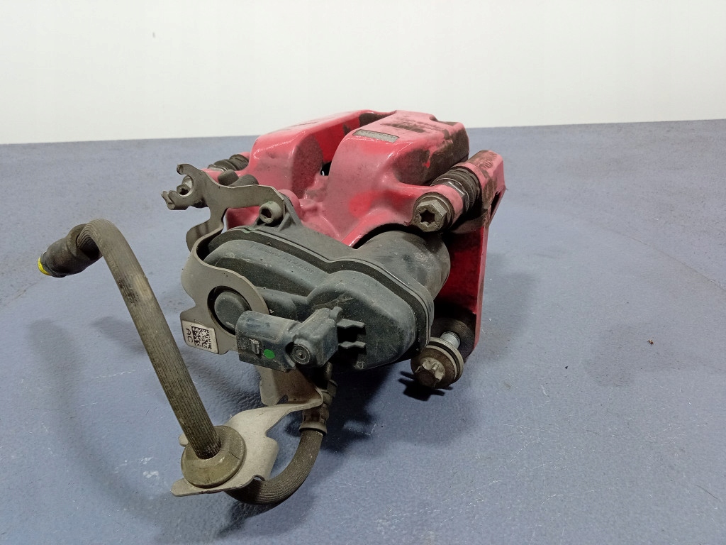 фото №8, Bmw x3 g01 суппорт задняя левый задний скоба 44/24 52406b