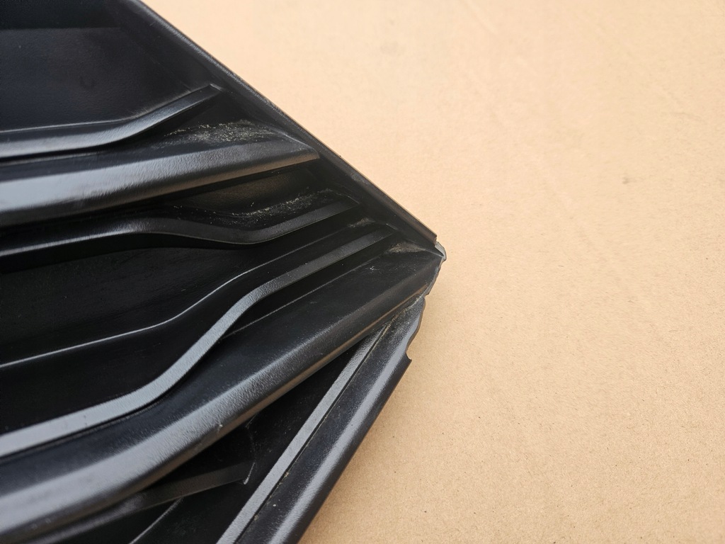 фото №2, Решётка радиатора решётка радиатора перед передняя vw t-roc r-line