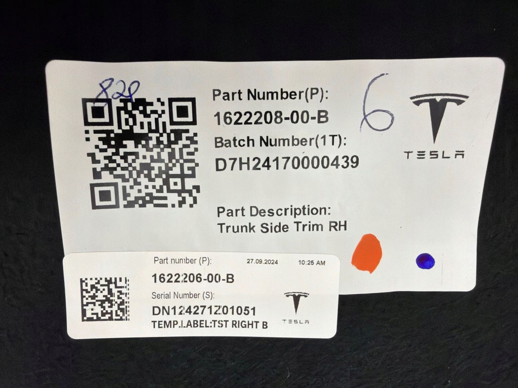 Купить 2025 tesla model y элемент  обивка багажника 162220800b
