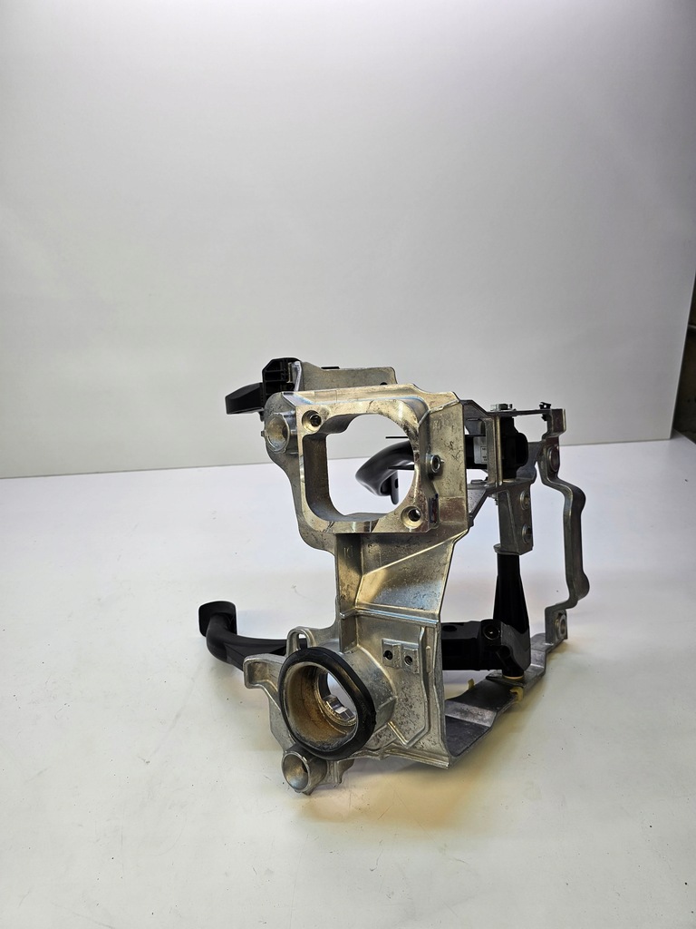 фото №5, Педалі каркас педалей audi a4 b9 a5 8w 8w1721117 механічна коробка передач