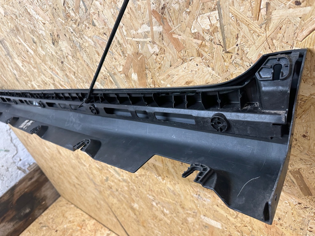 фото №9, Молдинг поріг + кронштейн права mercedes glc x253 пофарбована стан bdb